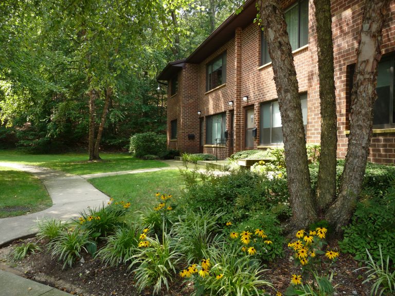 Willow Lake Apartments Luxury Apartments on Long Island's North Shore